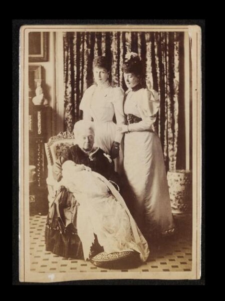 W. & D. Downey, Queen Victoria, Family Group