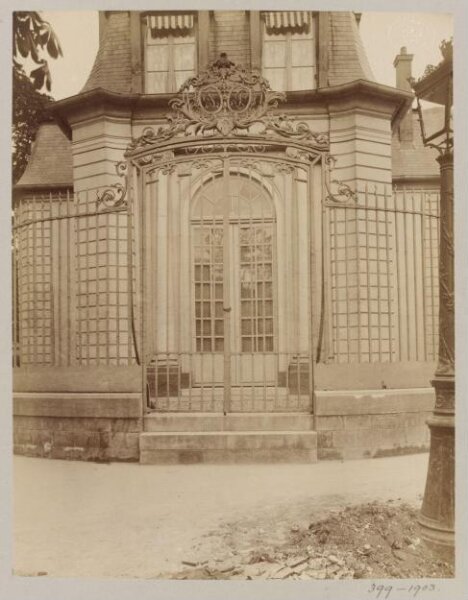 Atget, Jean-Eugène-Auguste, Gate & railings, Hospice Debrousse