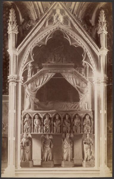 Giorgio Sommer, [Grabdenknal (?) de Königen Maria, Gemahlin Karls II von Anjou in der Kiorche von Donna Regina zu Neapel]