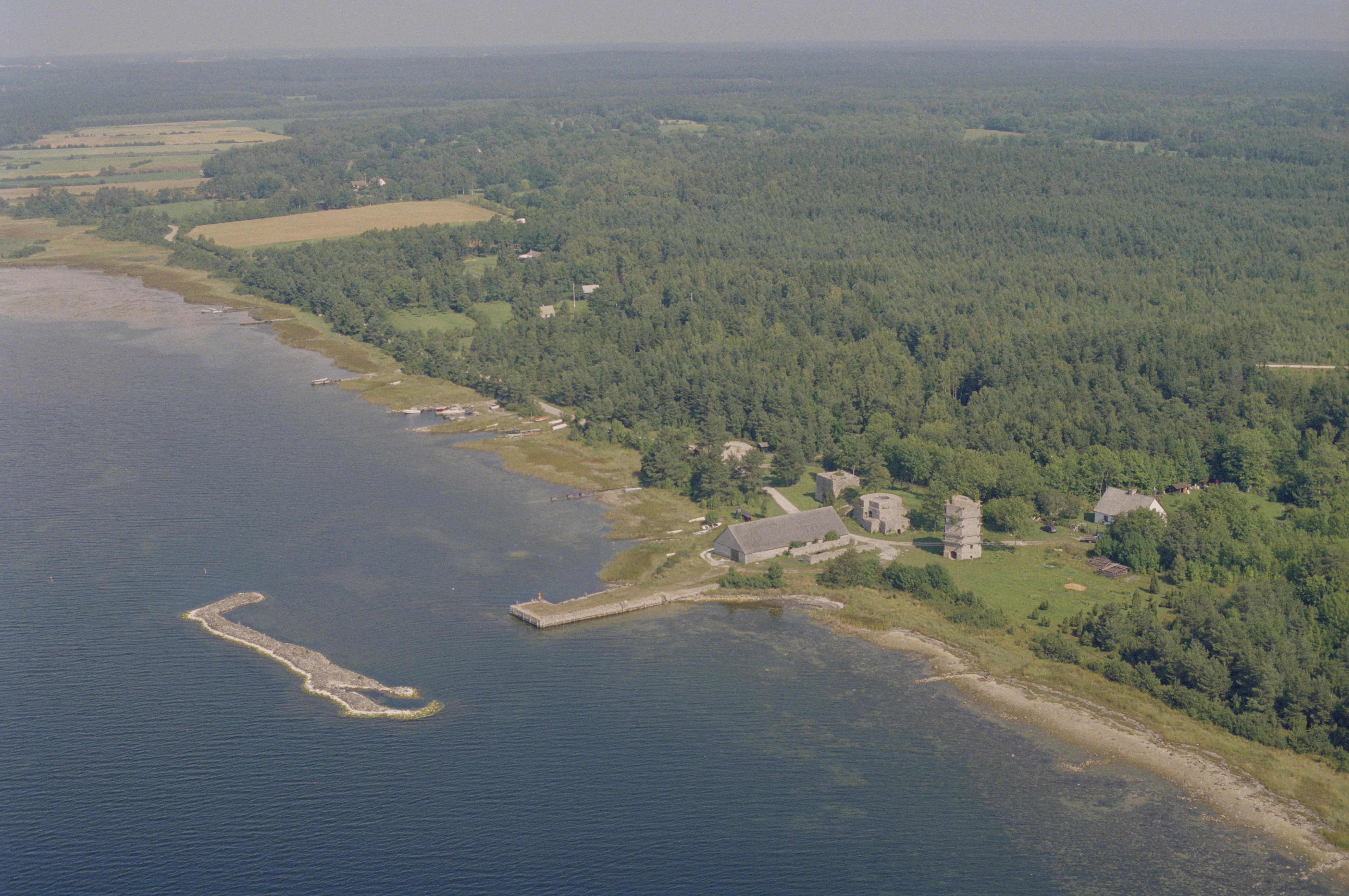 Jan Norrman, Lärbro 567:1-6