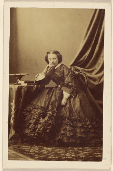Unknown, [Portrait of a girl seated]