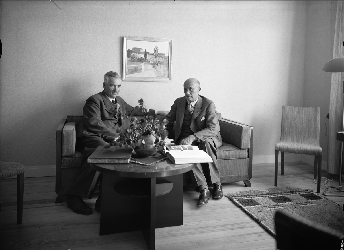 Paul Sandberg, Byggmästaren Anders Diös och annan man, Uppsala 1936