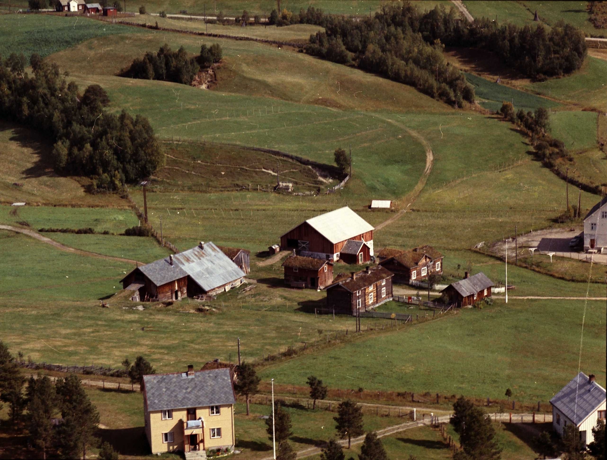 Widerøes Flyveselskap A/S, Gårdsbruk.