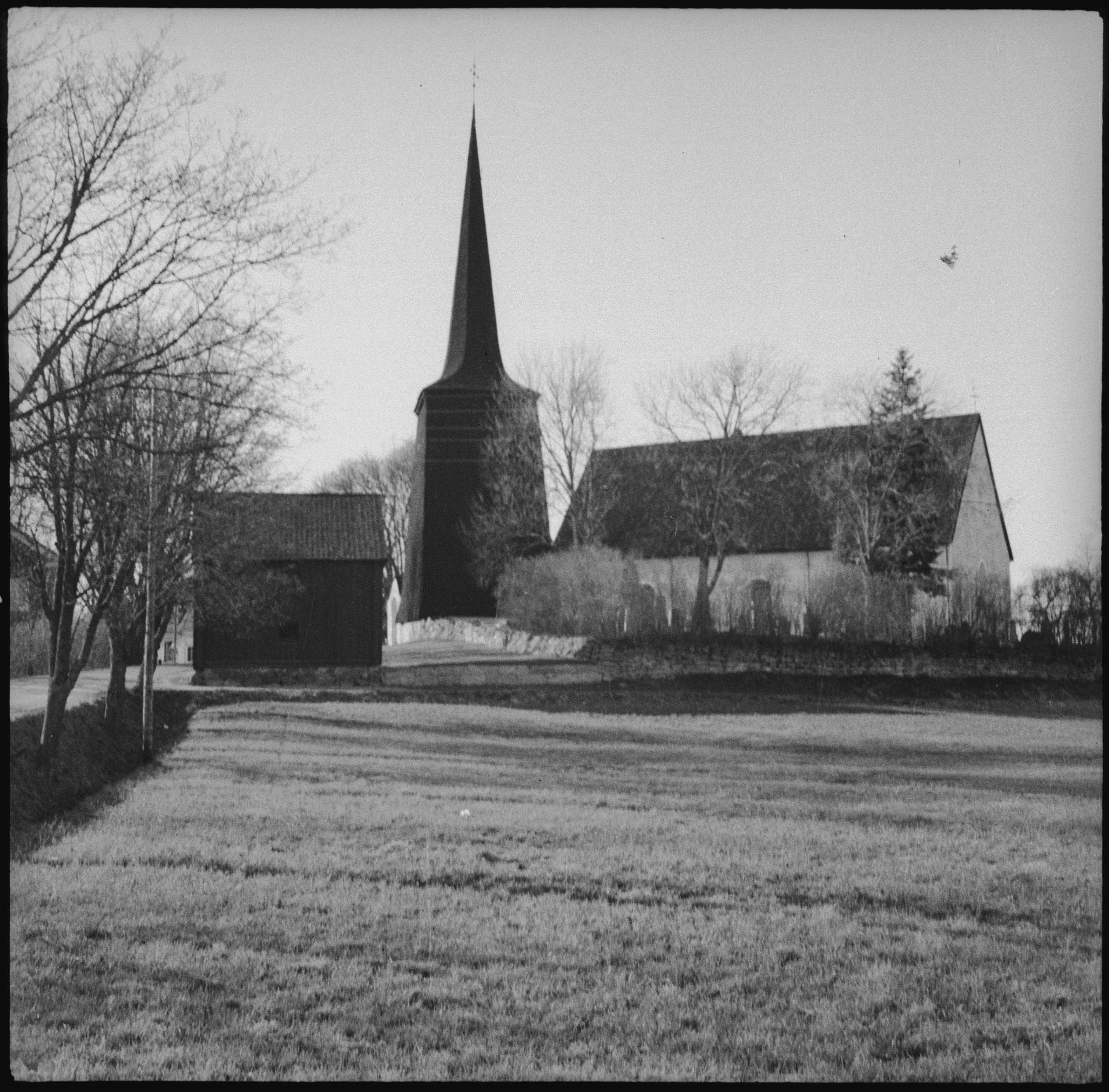 Erik Lundberg, Sköllersta kyrka