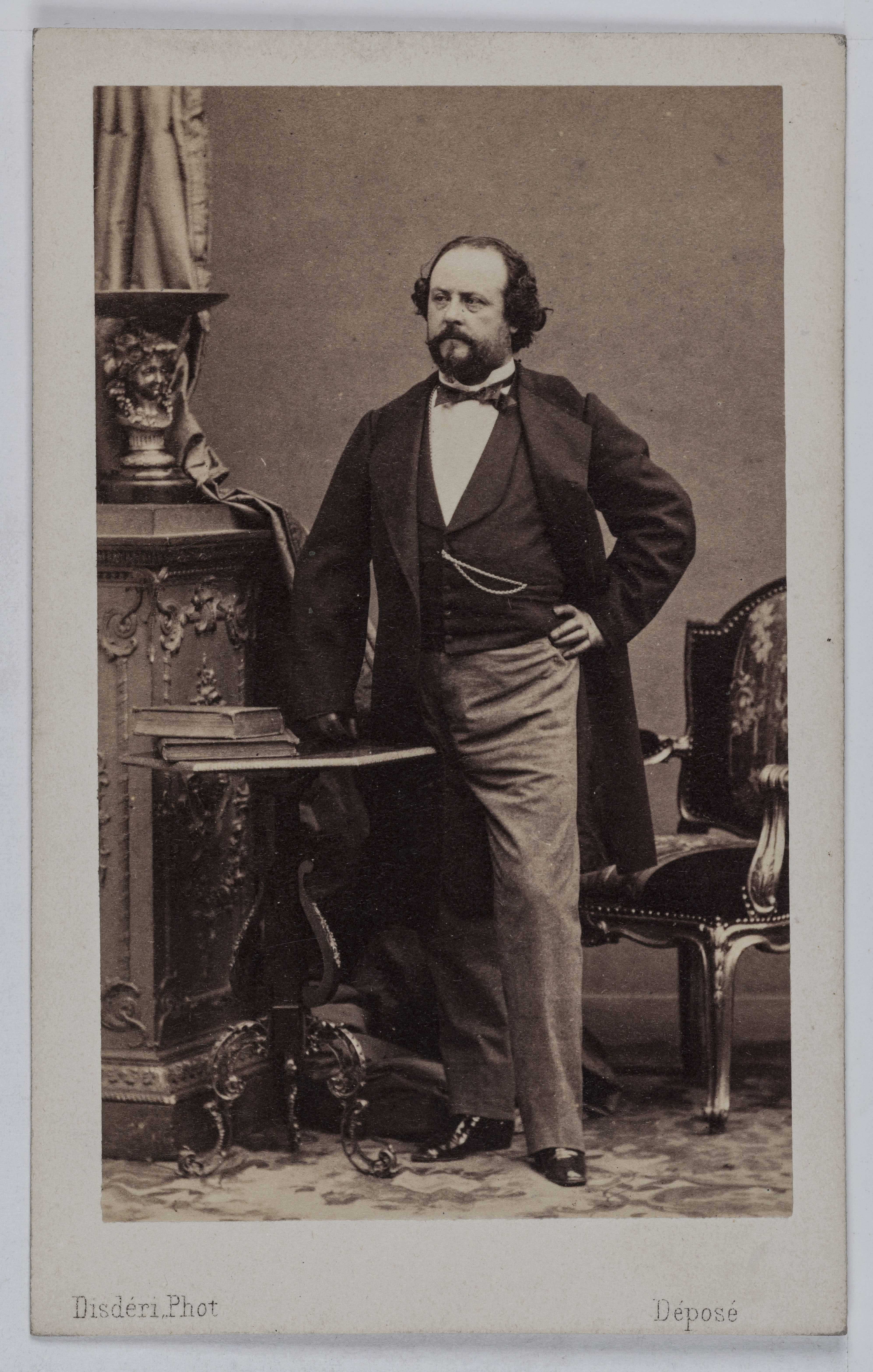 André-Adolphe-Eugène Disdéri, Portrait d'Hippolyte Gustave Roger (1815-1879), ténor et professeur au Conservatoire.
