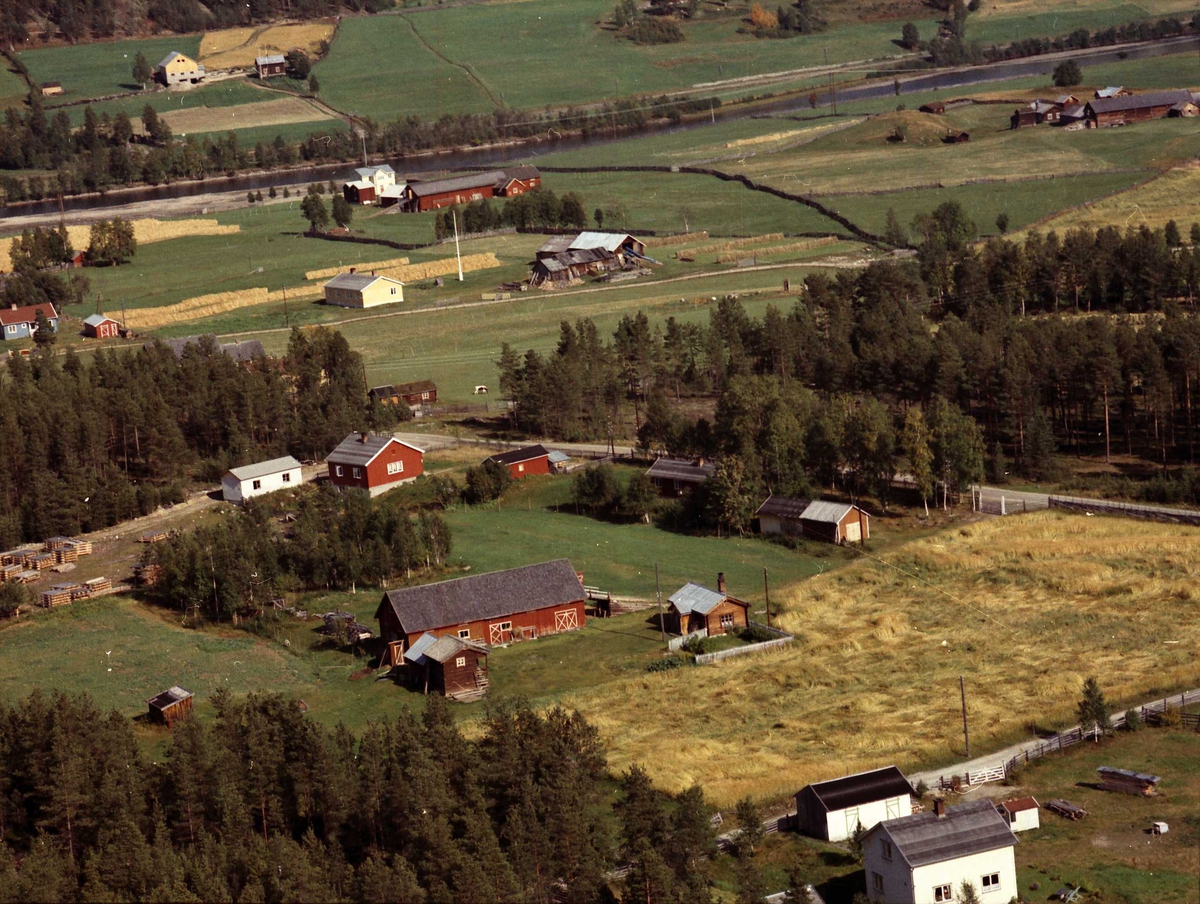 Widerøes Flyveselskap A/S, Gårdsbruk.