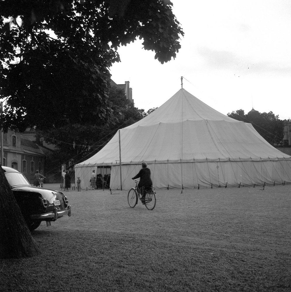 Örebro Kuriren, Tältmöte. 20 augusti 1959