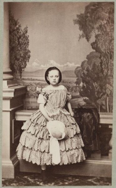 Unknown, Carte-de-visite photographs (480). Four photographs  are dry-mounted to each sheet (120).
