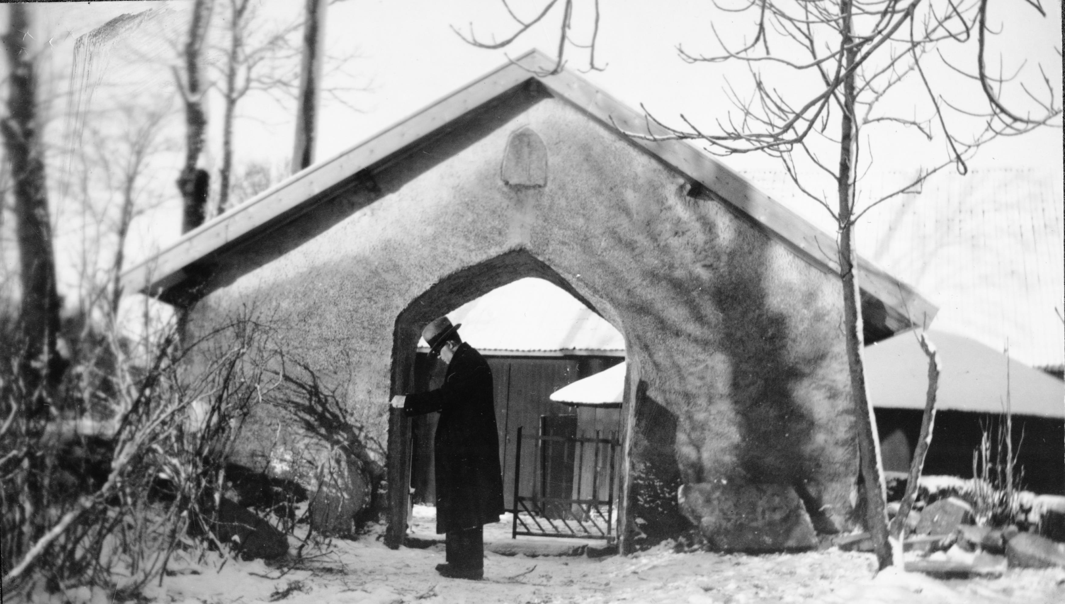 Hilding Svensson, Friggeråkers kyrkoruin