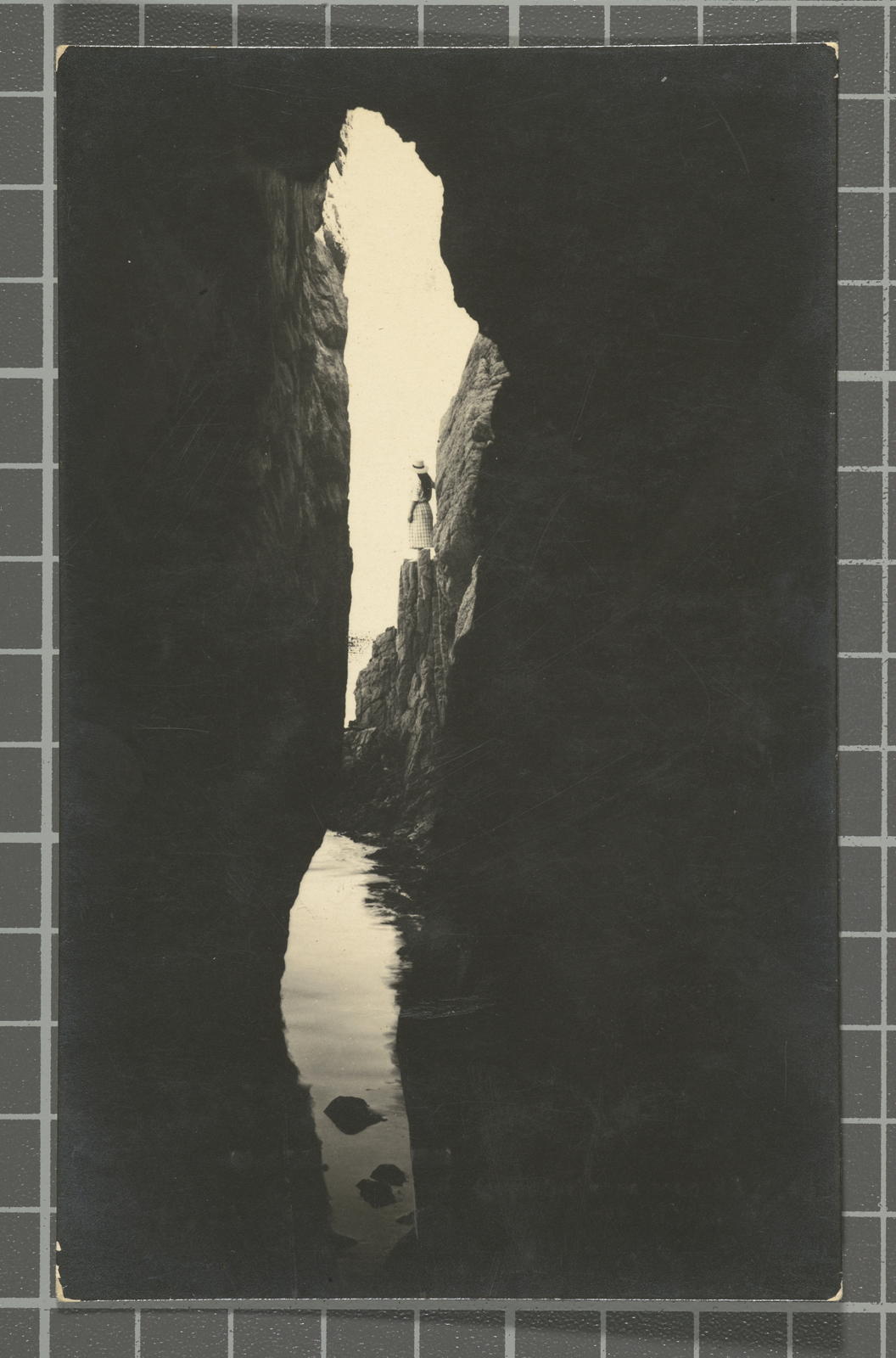 Ricard Mur Dargallo, No. 55. From S. Feliu to Palamos. Cueva del Molí. (Between playas of S. Feliu to S. Pol)