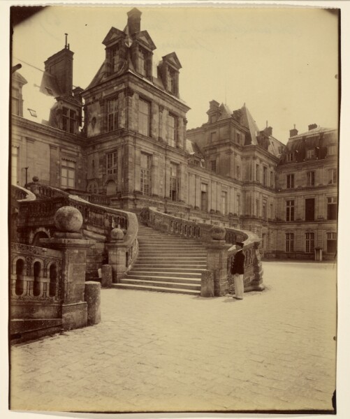 Eugène Atget, Fountainebleau - Cour des Adieux