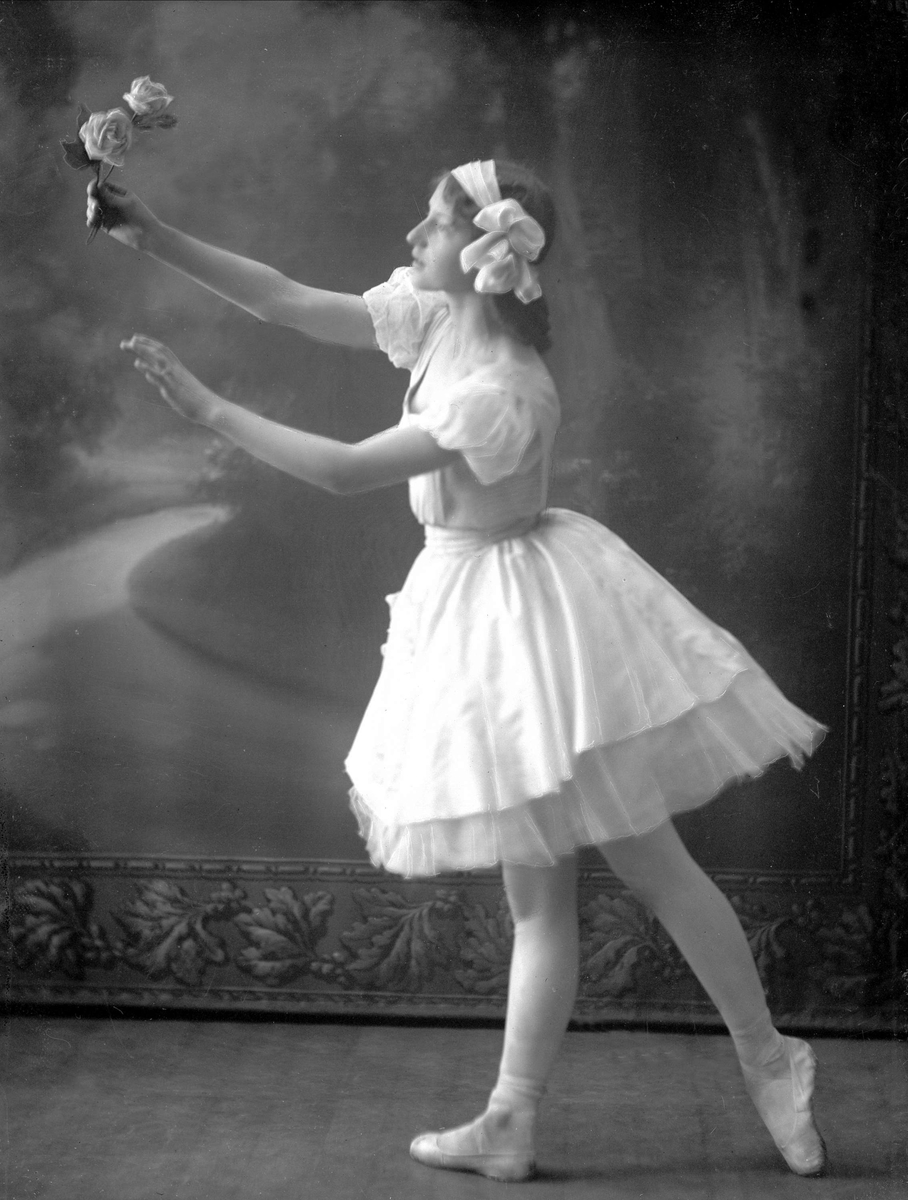 Gustav Borgen, Portrett, ballettdanser, Marie Warhus.