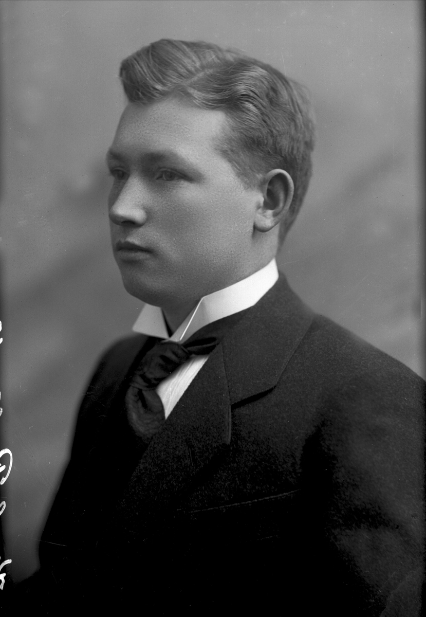 Gustav Borgen, NFB.22050