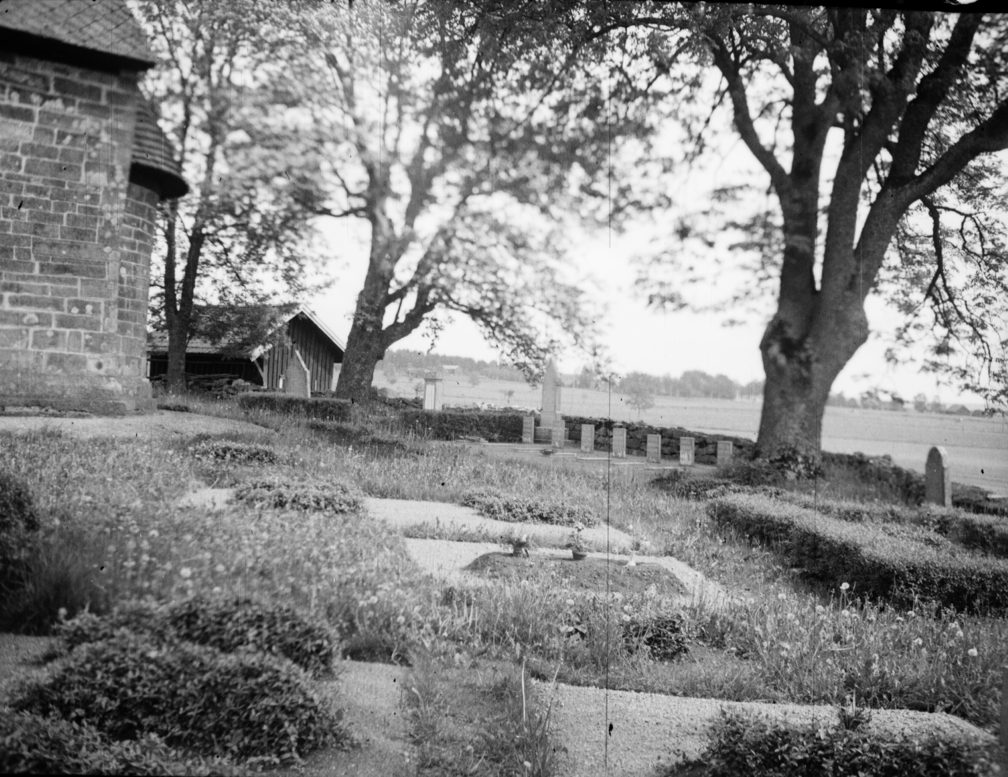 E. Lundberg, Skälvums kyrka