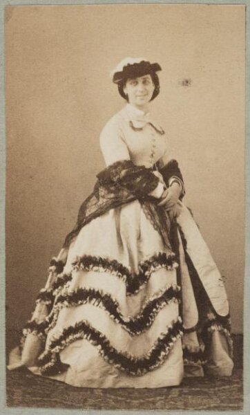 Unknown, Carte-de-visite photographs (480). Four photographs  are dry-mounted to each sheet (120).