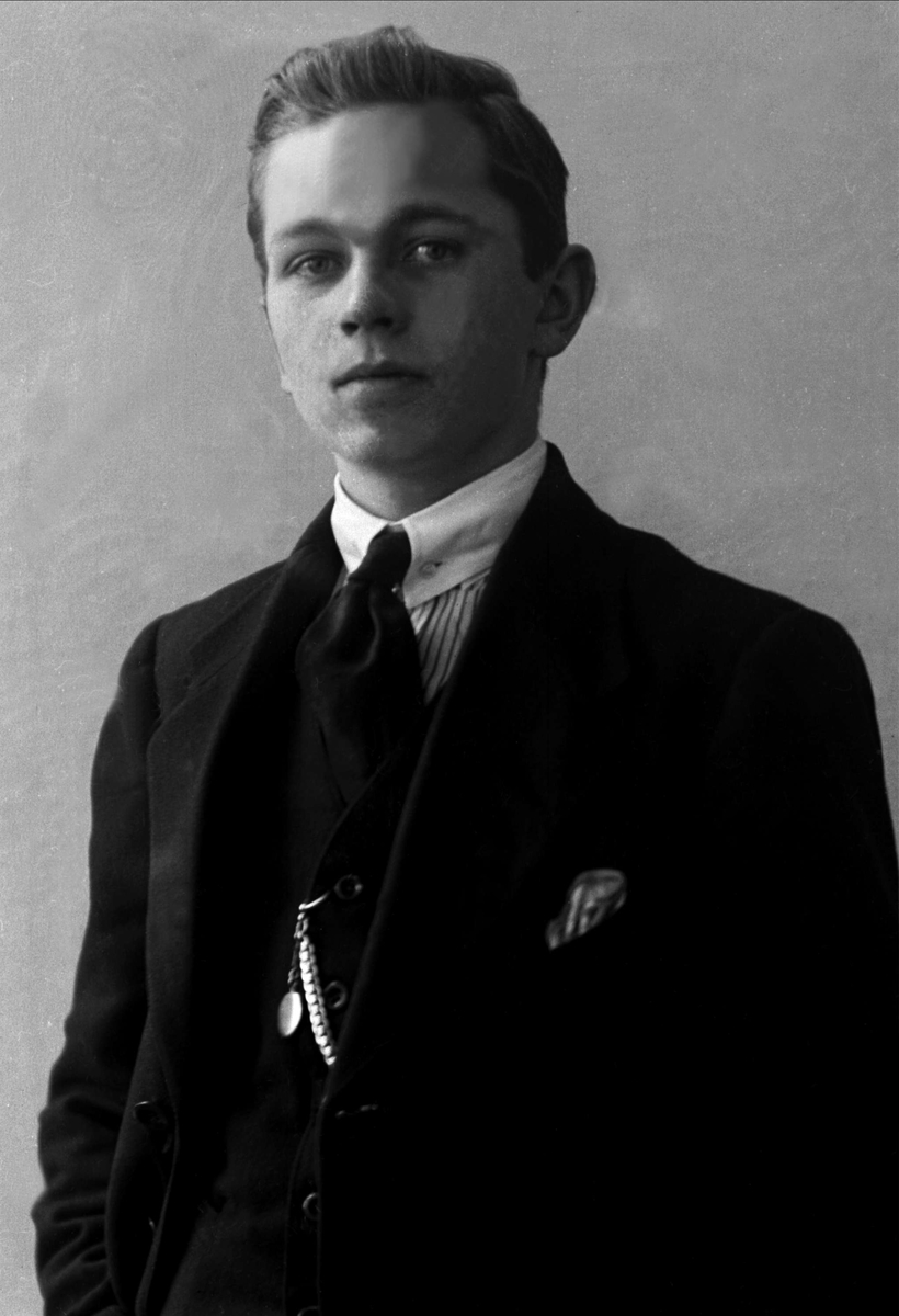 Gustav Borgen, NFB.07838