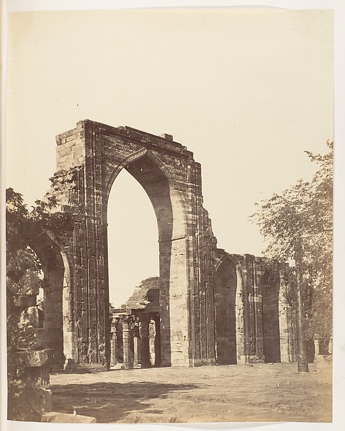 Unknown, [Mahomedan Arch at the Qutub Minar, Delhi]