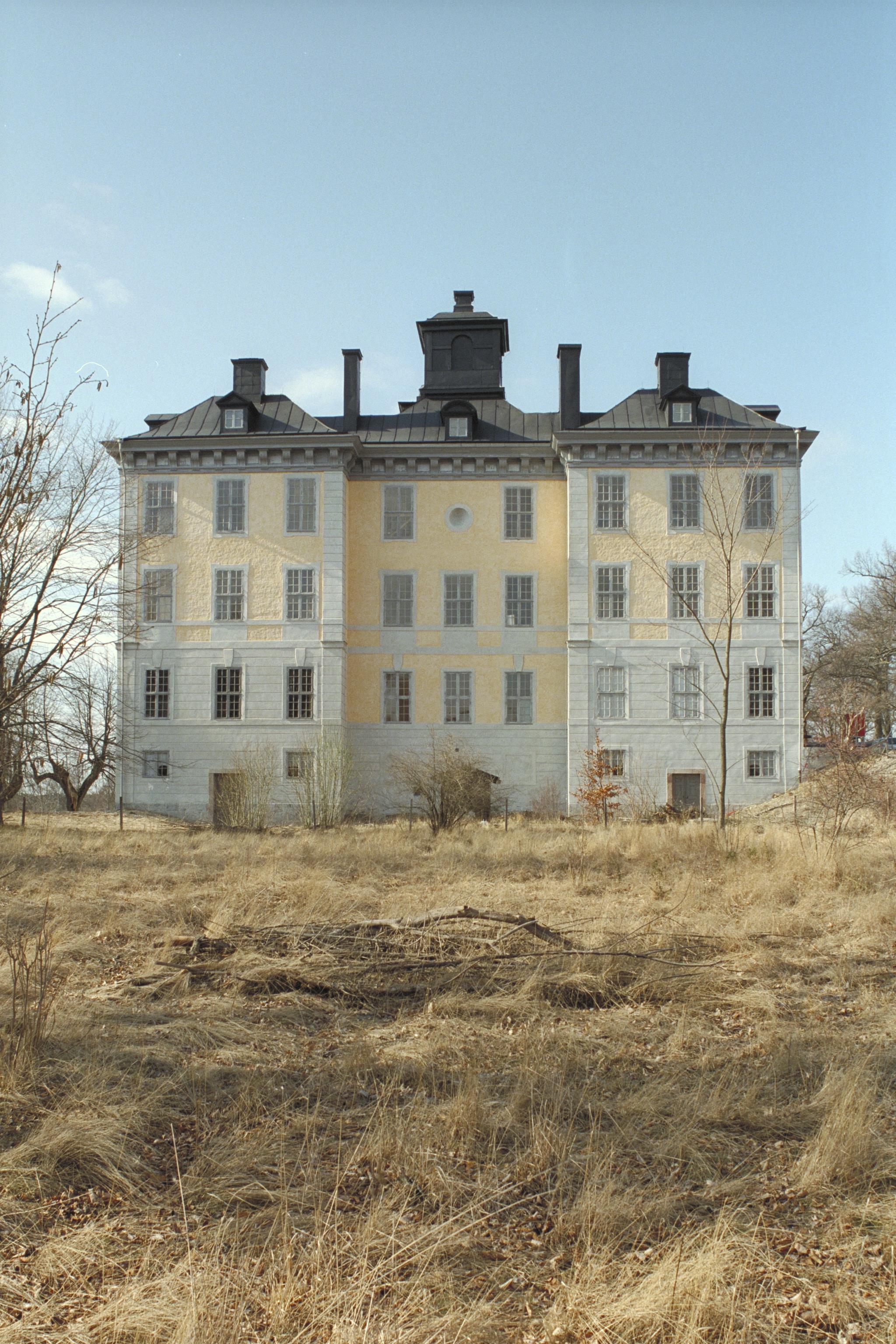 Bengt A Lundberg, Mälsåkers slott