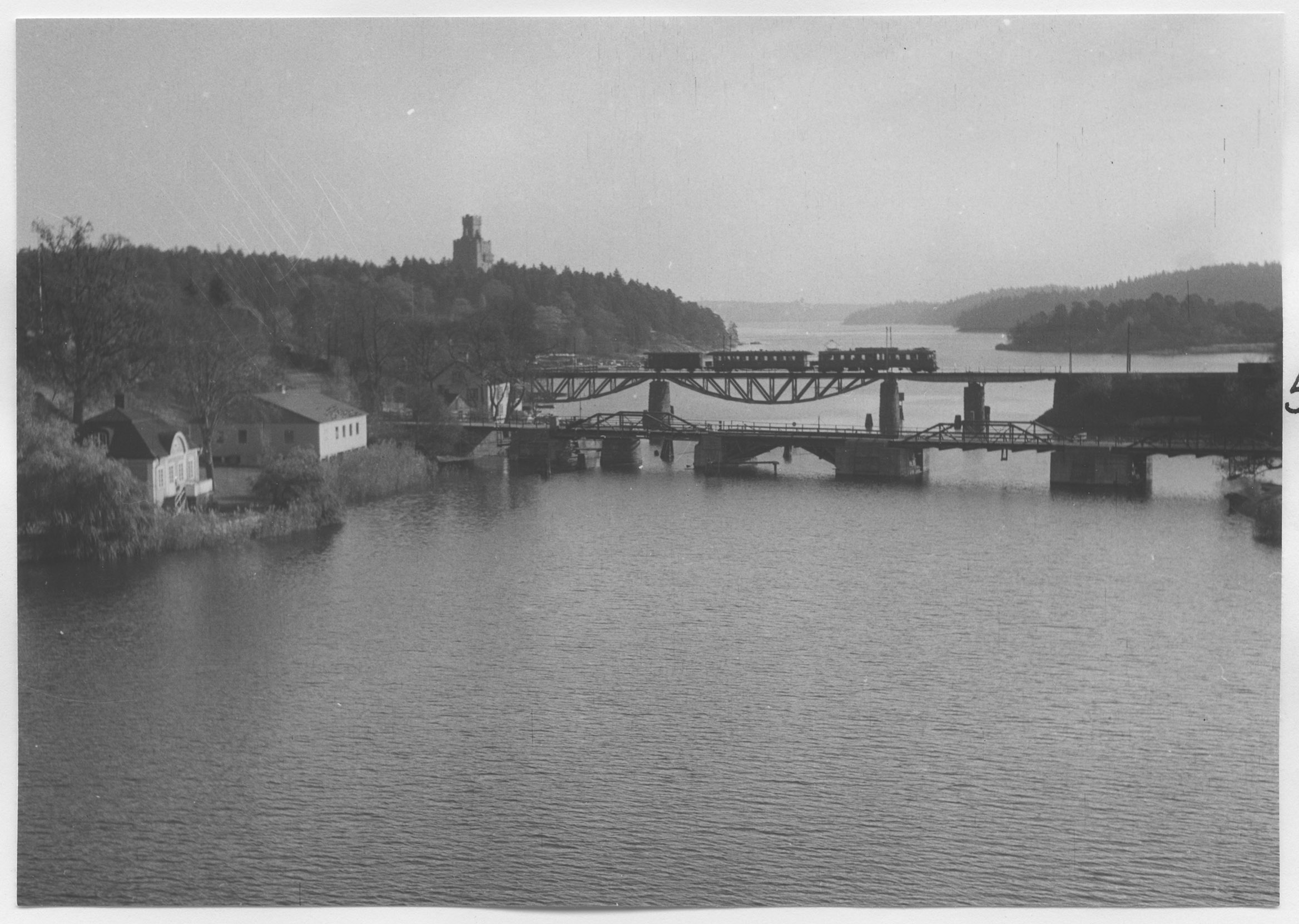 Mårten Sjöbeck, Stocksund, landsvägsbro och Roslagsbanans bro