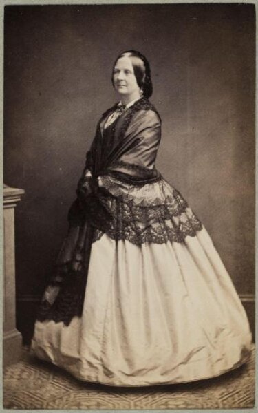 Unknown, Carte-de-visite photographs (480). Four photographs  are dry-mounted to each sheet (120).