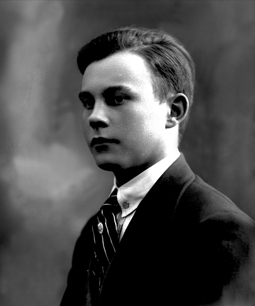 Gustav Borgen, NFB.34670