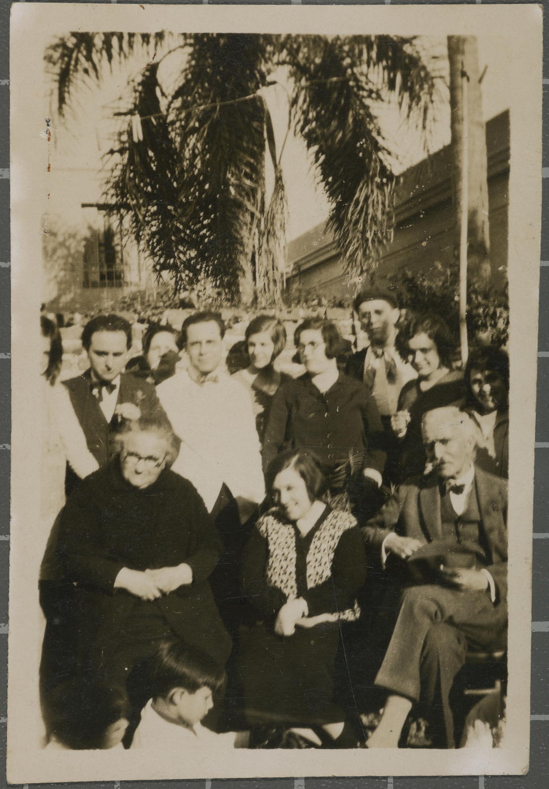 Desconegut, [Group Portrait]