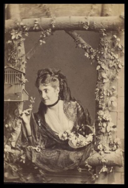 London Stereoscopic and Photographic Company, Guy Little Theatrical Photograph