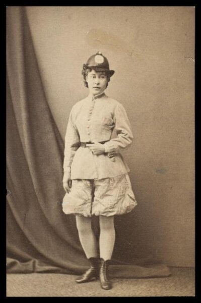 London Stereoscopic and Photographic Company, Guy Little Theatrical Photograph