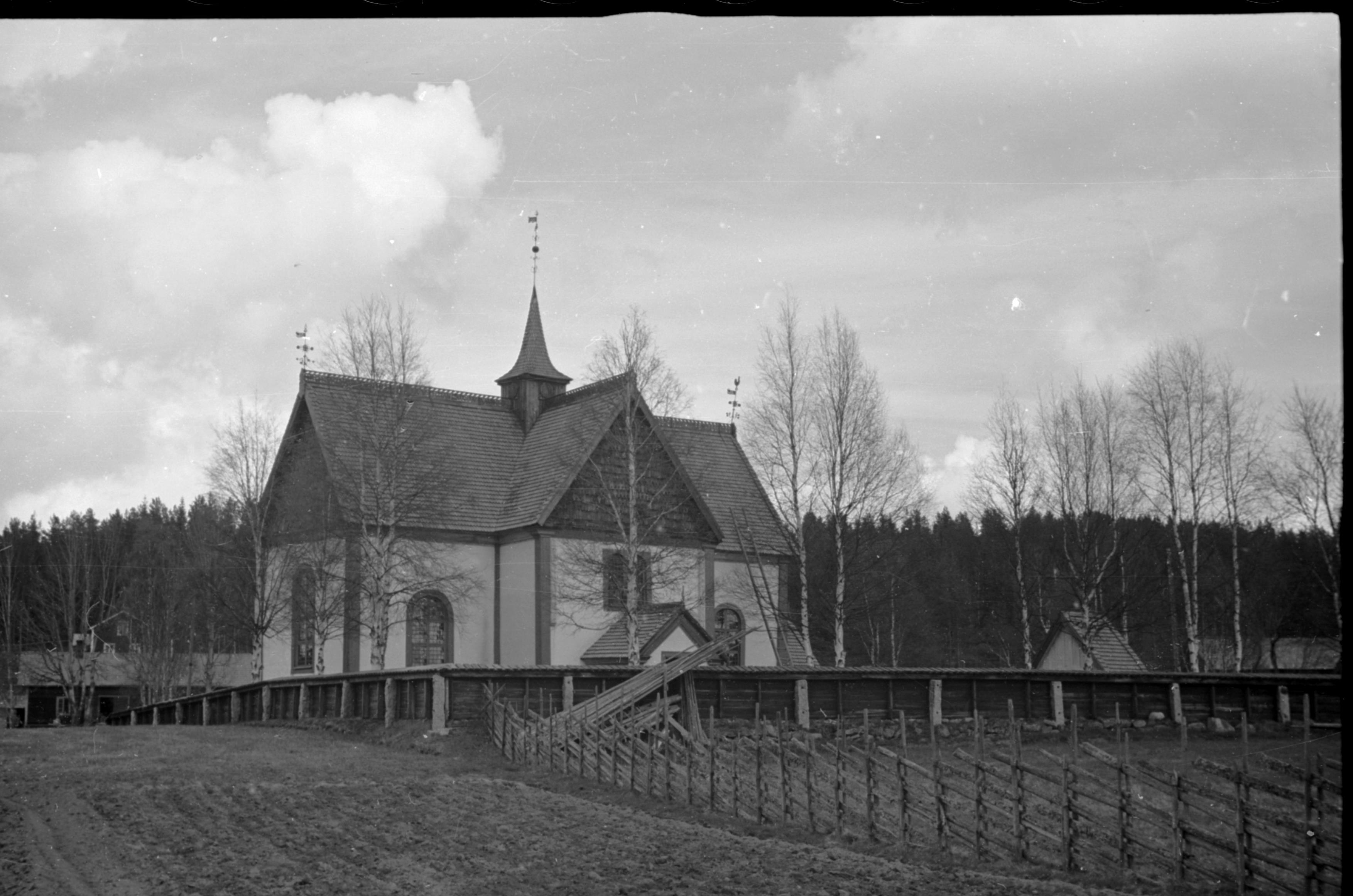 Bertil Berthelson, Älvros gamla kyrka