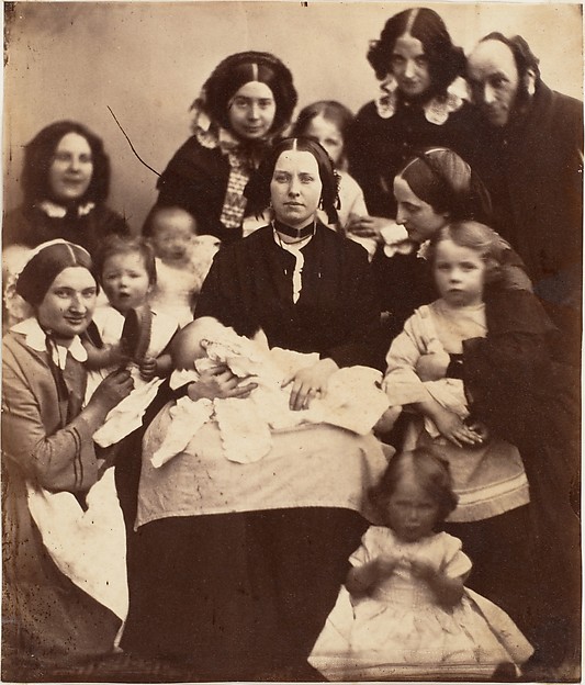 Unknown, Mr. and Mrs. R. B. Tennent, Mrs. E. H. Yates, Mrs. Brandram, their Children and Three Nurses