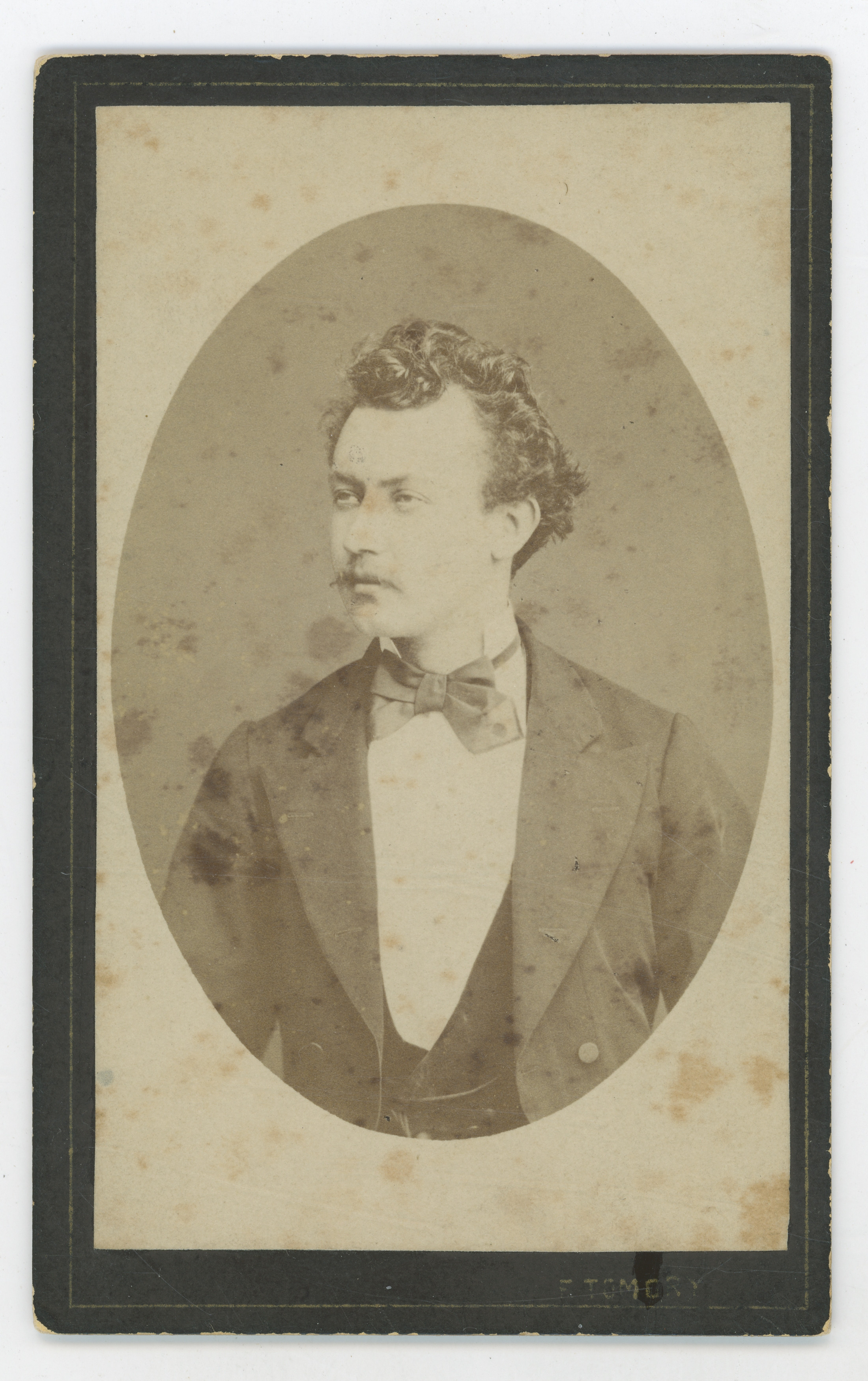 F. Tömöry, Portret mlađeg muškarca
