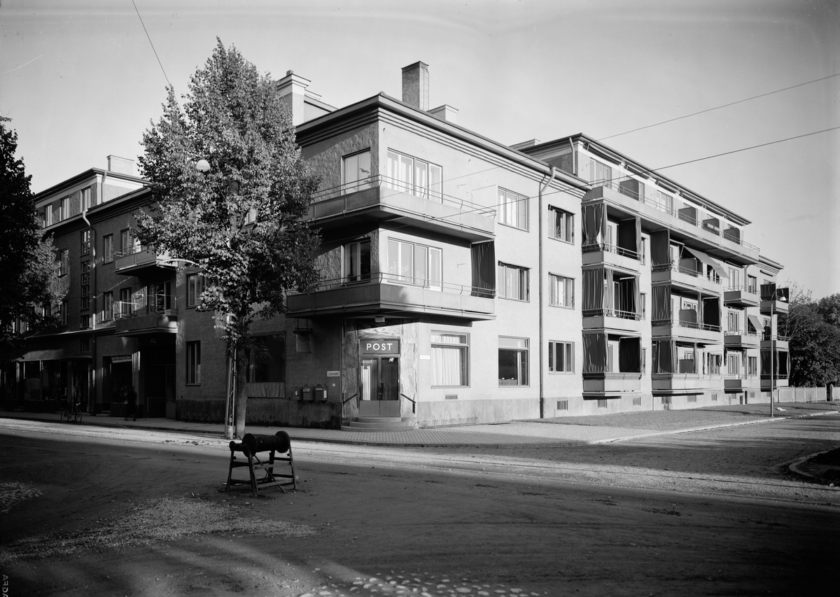 Paul Sandberg, Flerbostadshus, korsningen Geijersgatan - Wallingatan, Uppsala 1939