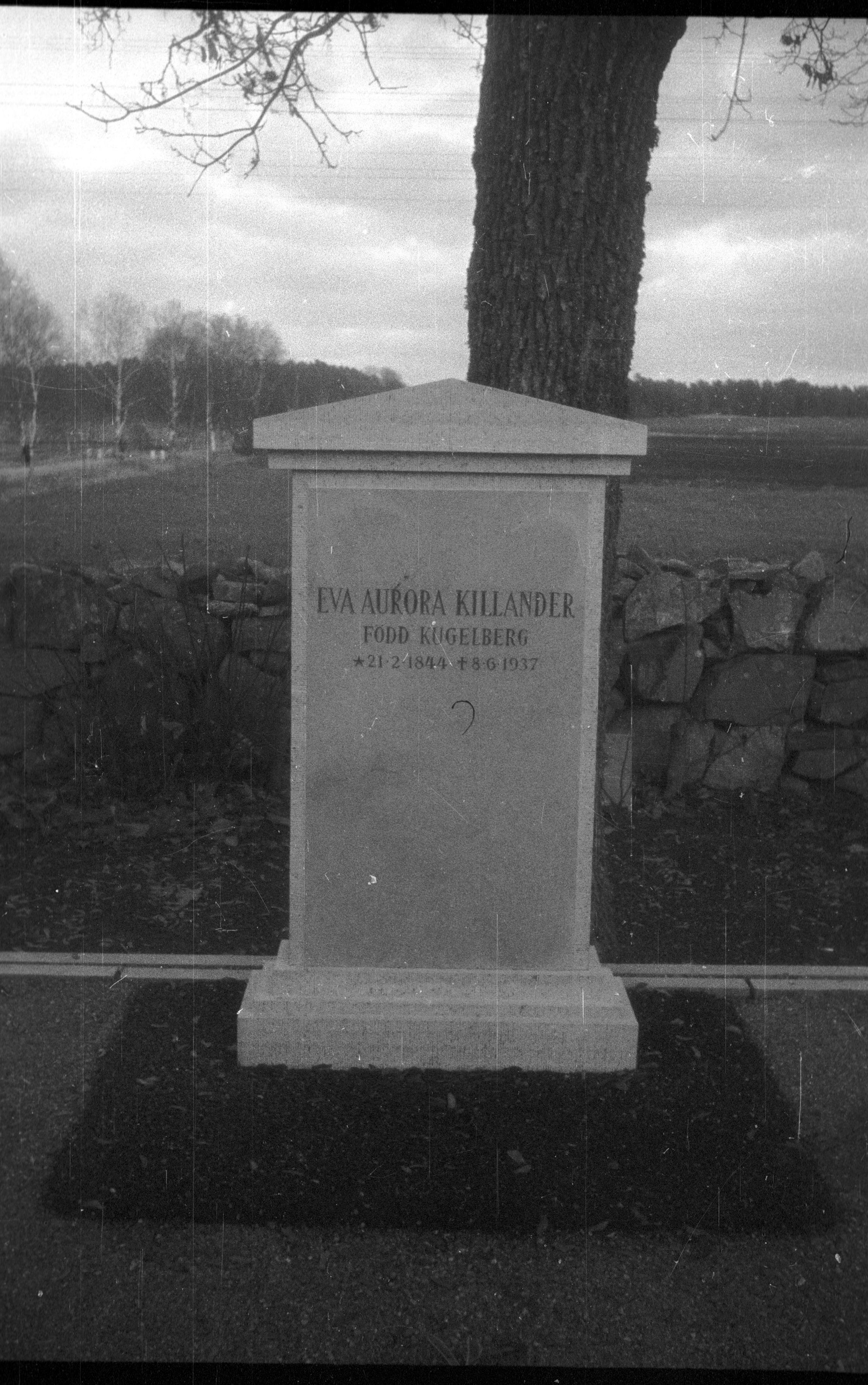 Berit Wallenberg, Lovö kyrka