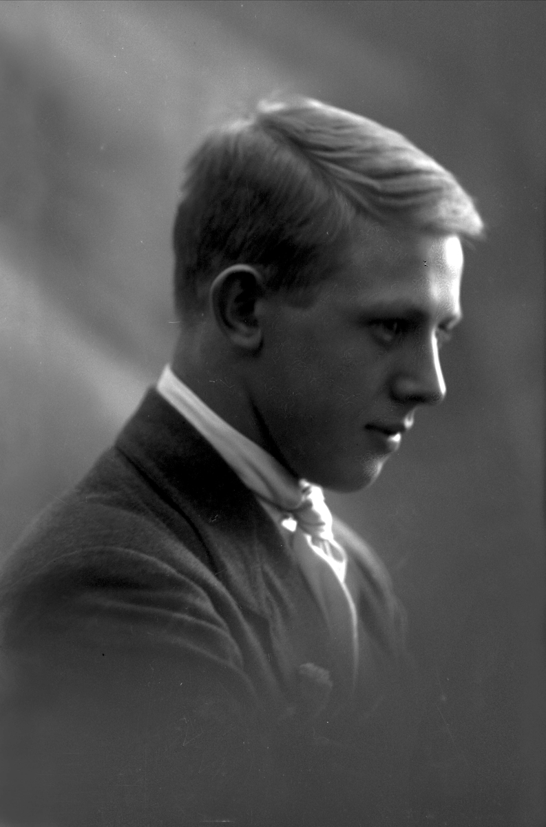 Gustav Borgen, NFB.00802