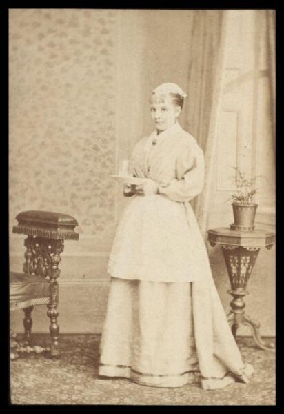 London Stereoscopic and Photographic Company, Guy Little Theatrical Photograph