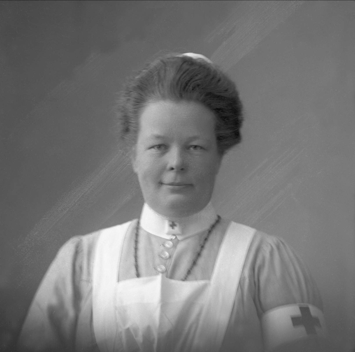 Gustav Borgen, Portrett, kvinne i sykepleieruniform. Frøken Krefting.