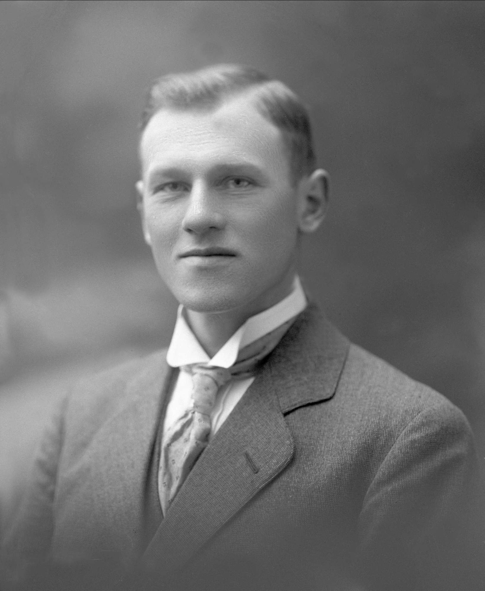 Gustav Borgen, NFB.50471