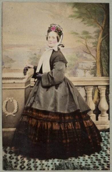 Unknown, Carte-de-visite photographs (480). Four photographs  are dry-mounted to each sheet (120).