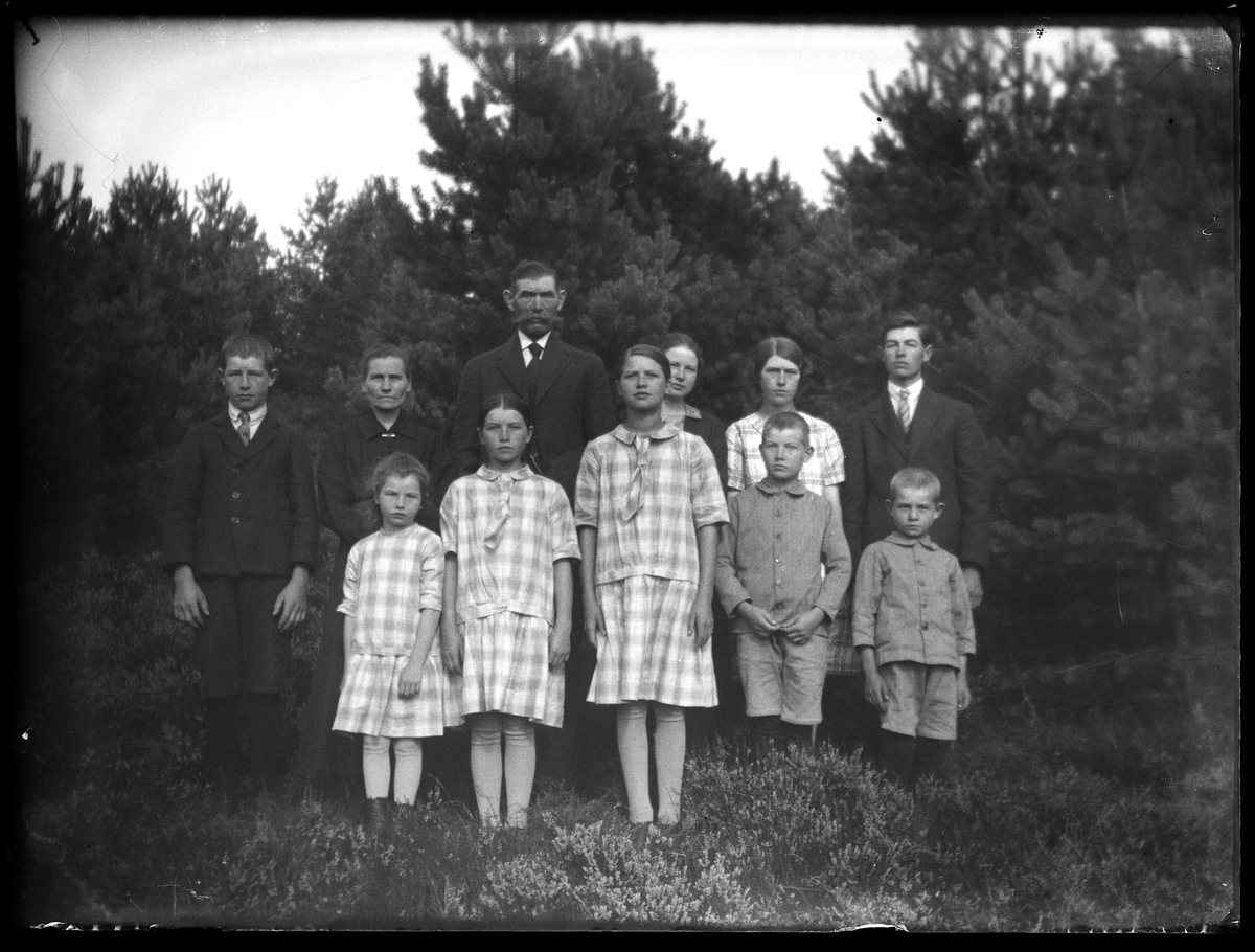 Bertil Malm, Okänd familj med många barn