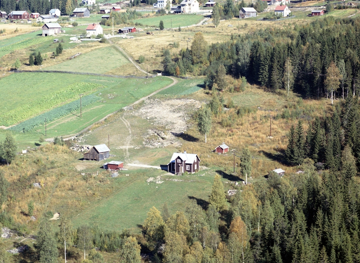 Widerøes Flyveselskap A/S, Bolighus