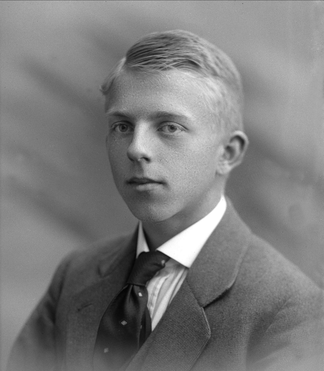 Gustav Borgen, NFB.39673