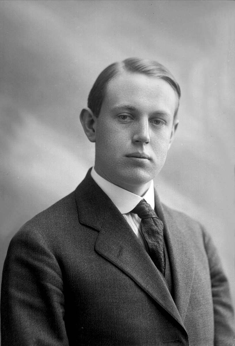 Gustav Borgen, Portrett av student Ole Herman Krag.