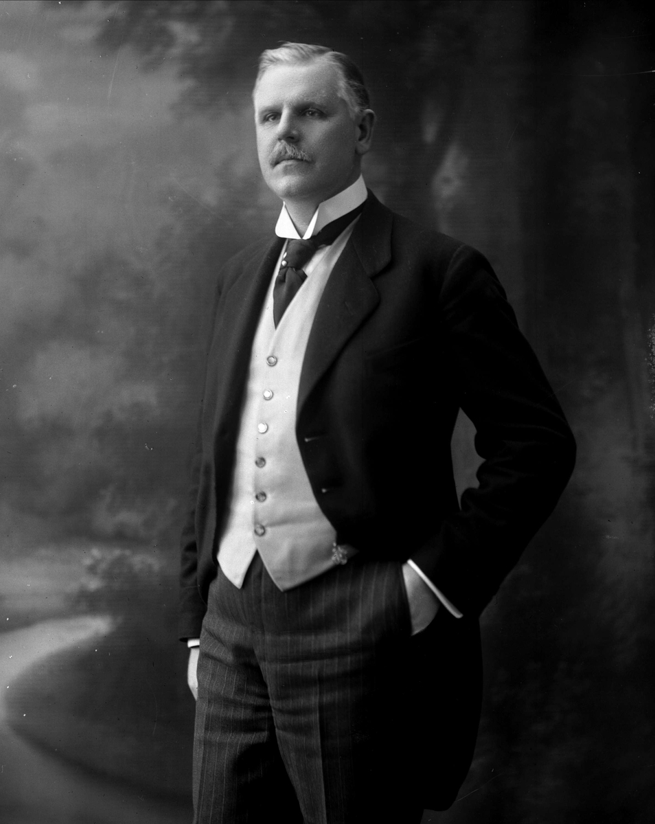 Gustav Borgen, NFB.01373