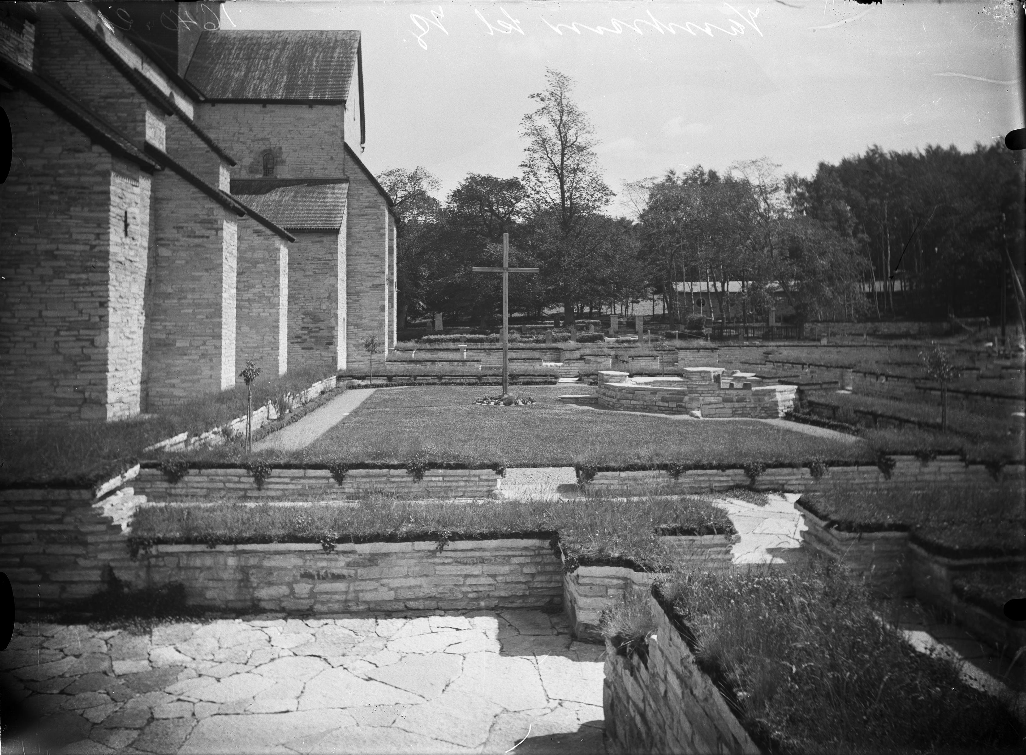 Axel Forssén, Varnhems klosterruin