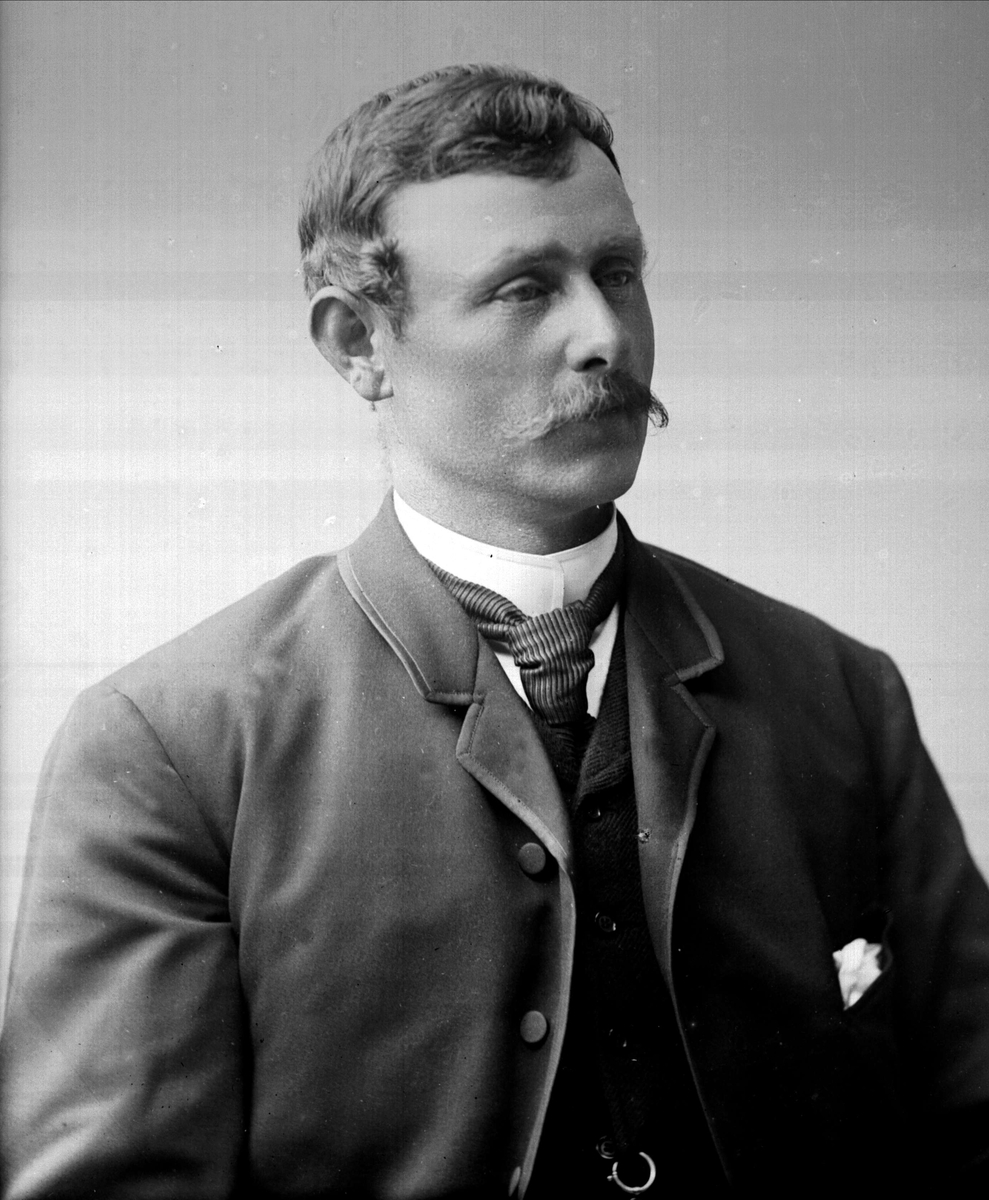 Gustav Borgen, NFB.06998