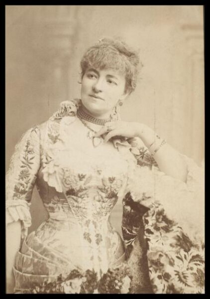 London Stereoscopic and Photographic Company, Guy Little Theatrical Photograph
