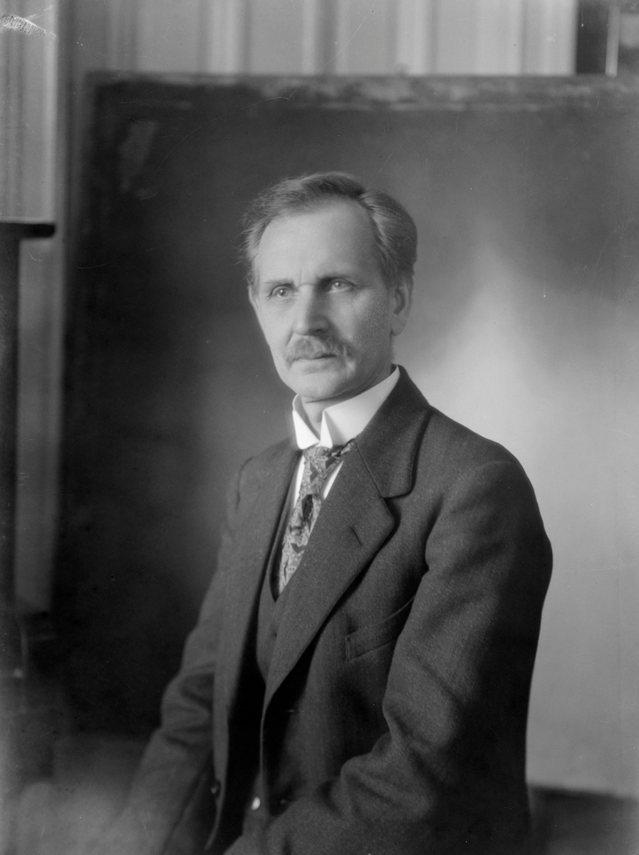 Samuel Lindskog, En man, bröstbild. Fotograf Sam Lindskog