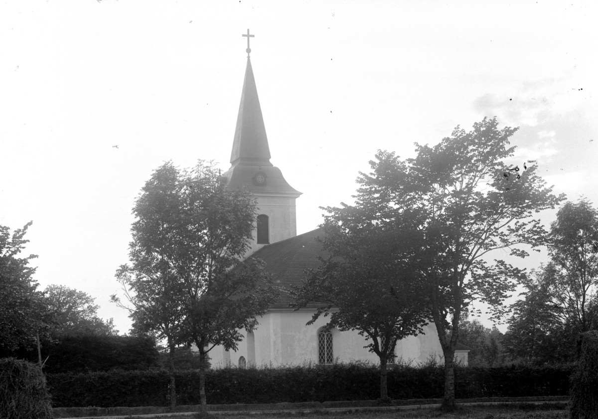 Gustaf Ferdinand Hallberg, Church, exterior.