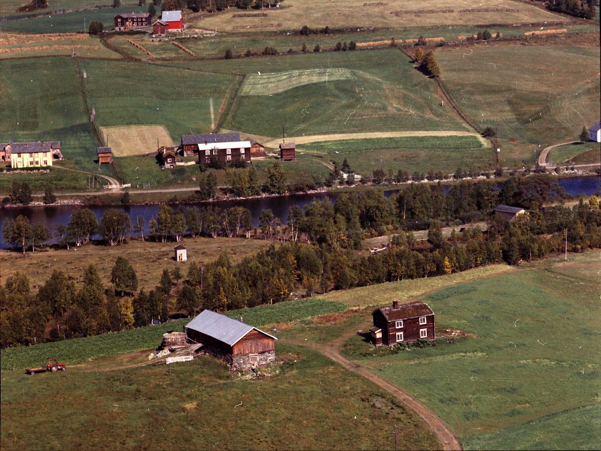 Widerøes Flyveselskap A/S, Gårdsbruk.
