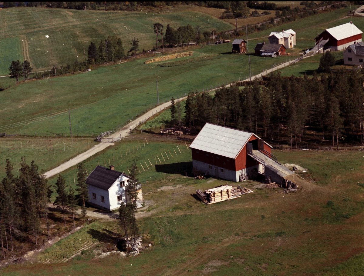 Widerøes Flyveselskap A/S, Gårdsbruk.